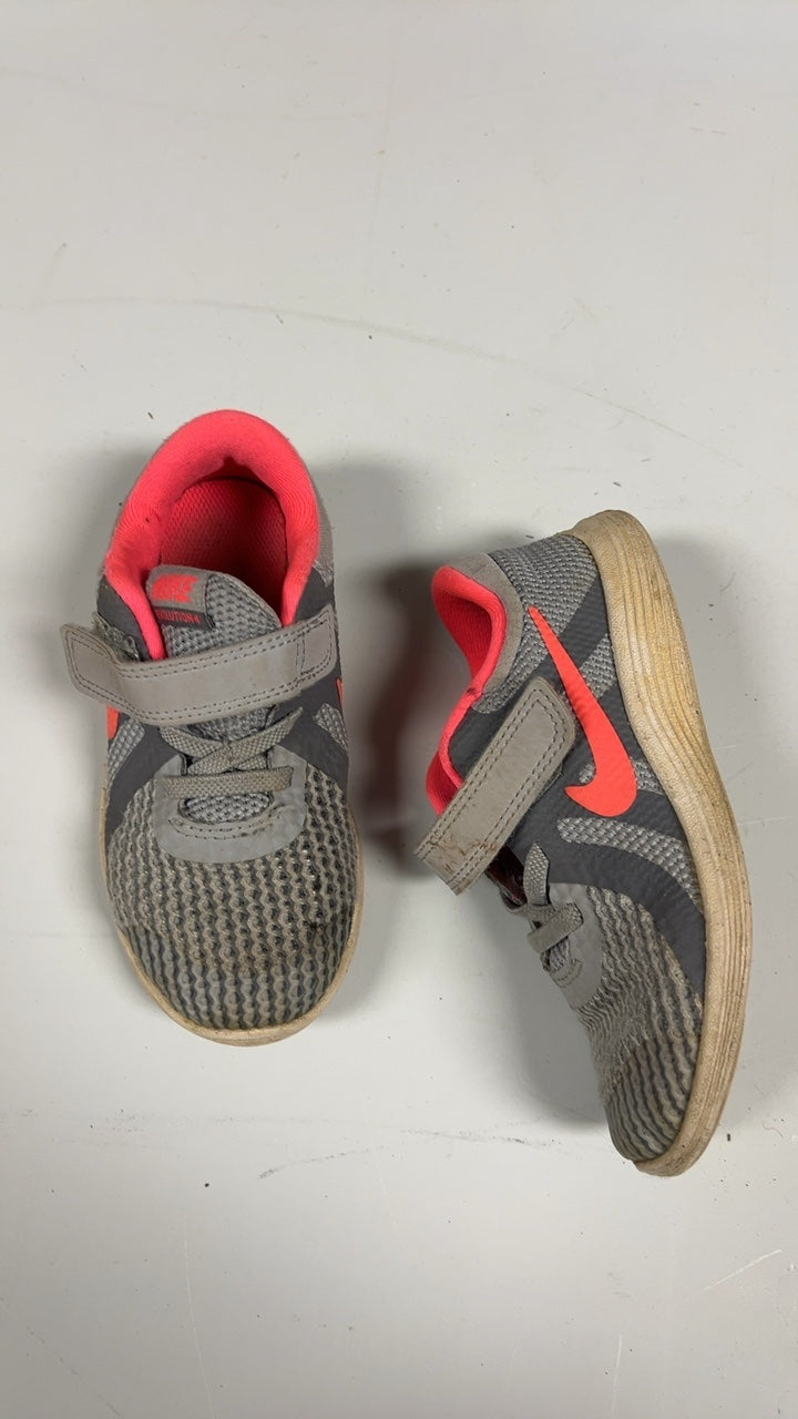 Nike Sneakers YOUTH 10