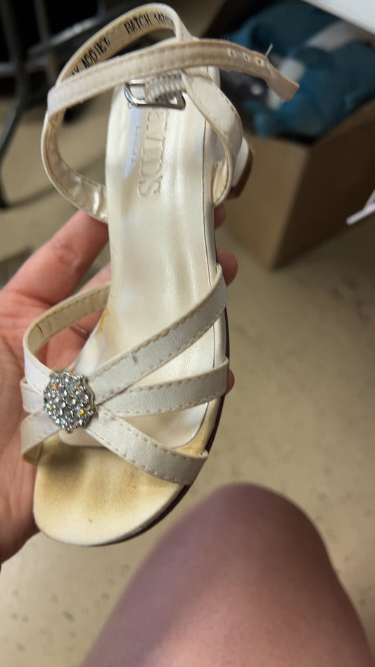 David’s Bridal Sandals Youth 11