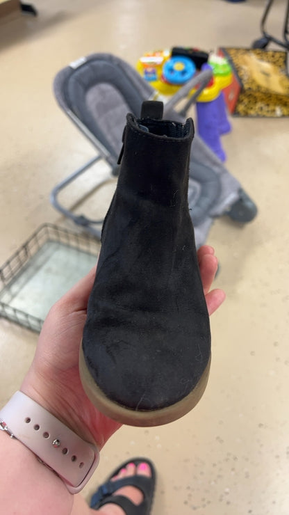 / Boots Youth 12