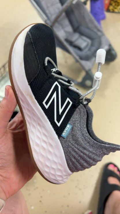New Balance Sneakers Youth 12