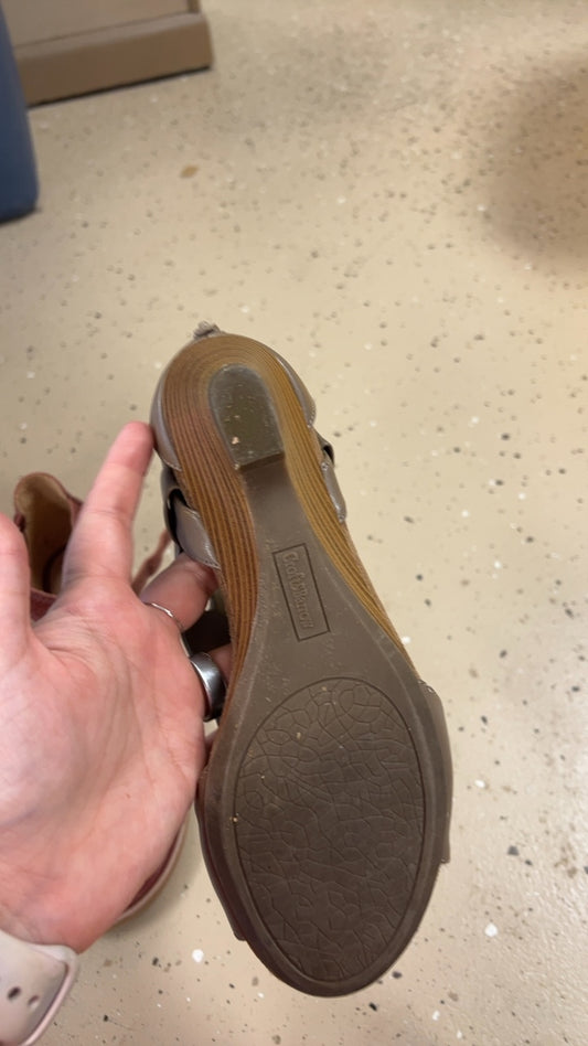Croft & Barrow Sandals 7.5