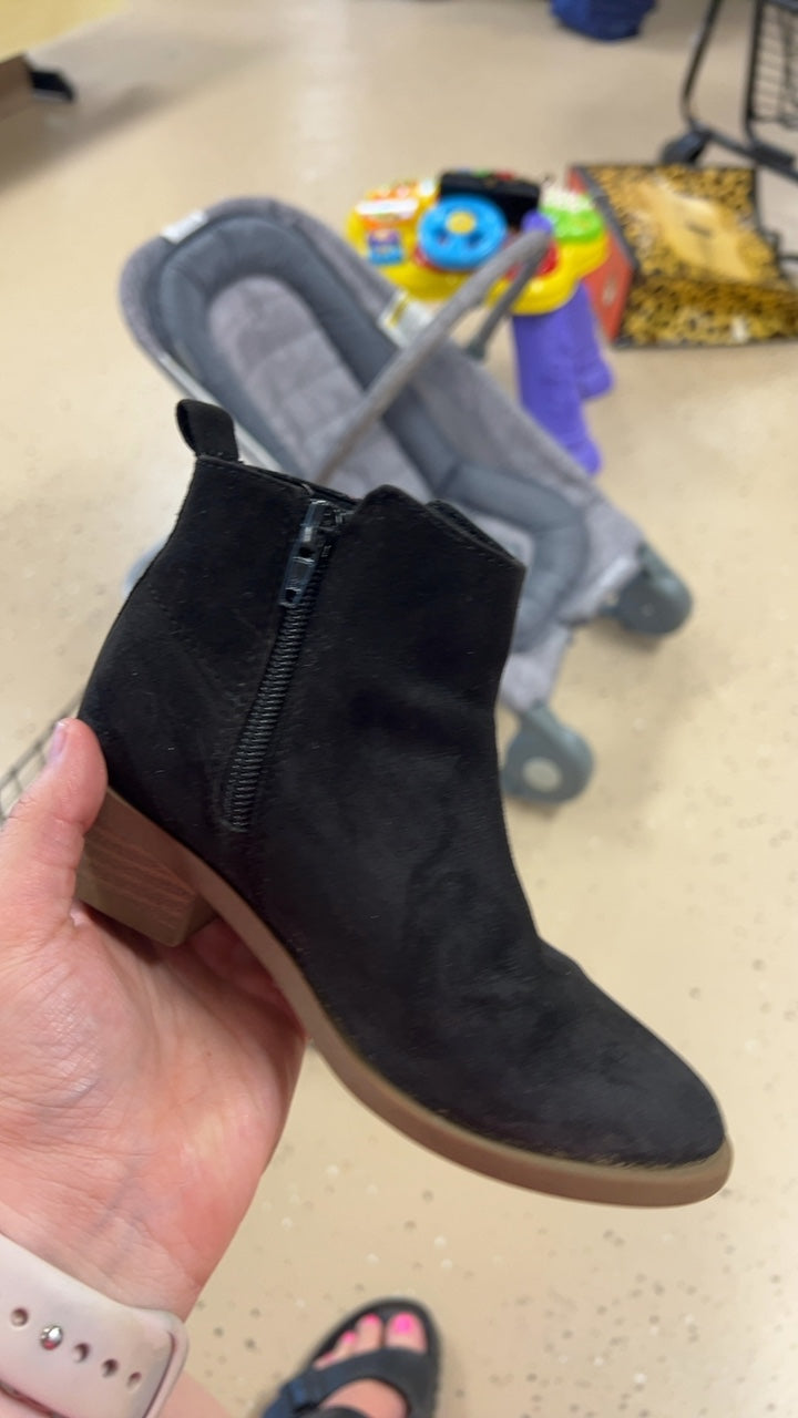 / Boots Youth 12