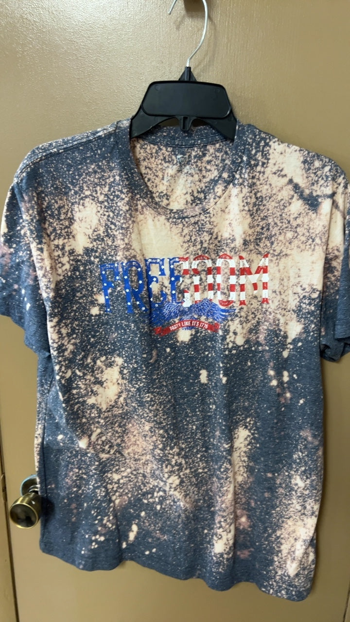 T-Shirt Large