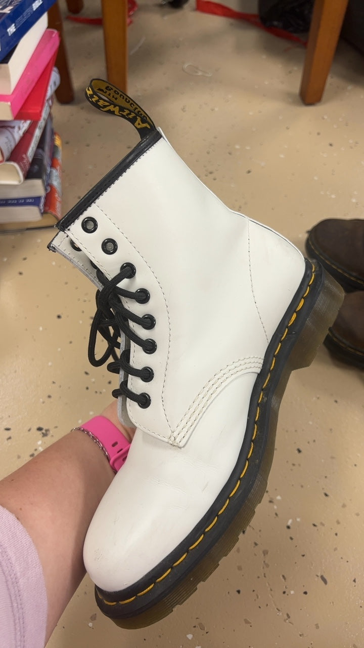 Dr. Martens Sneakers M8W9 white