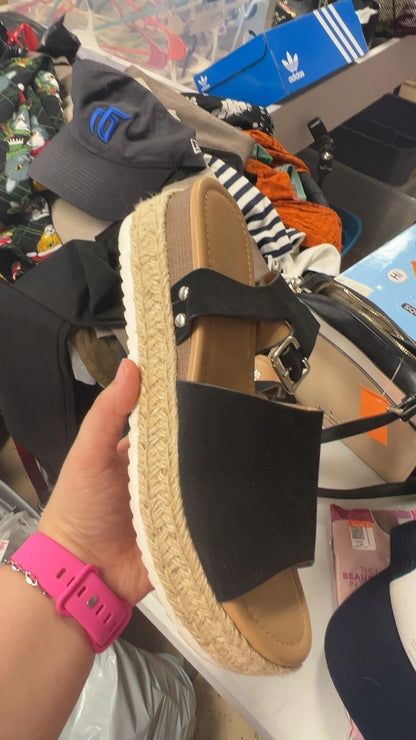 Soda Sandals 10