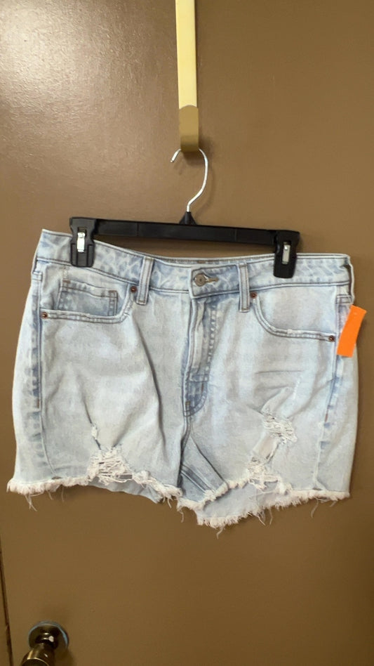 Shorts 12