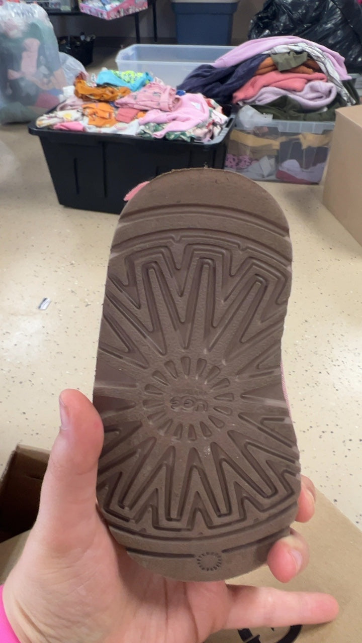 UGG Shoes Youth 6