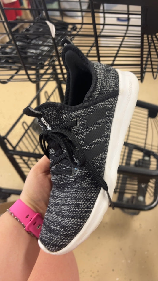 adidas Sneakers 7.5