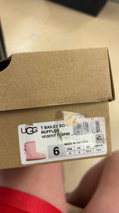 UGG Shoes Youth 6