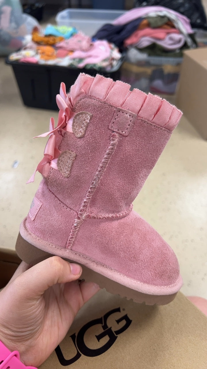 UGG Shoes Youth 6