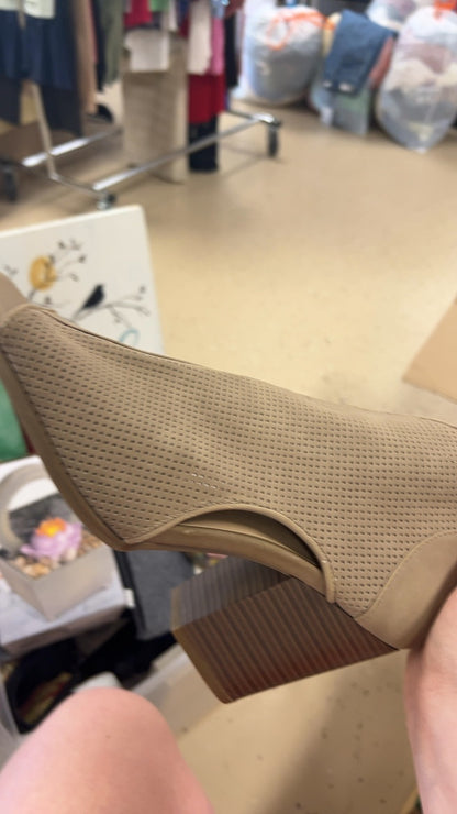 Shoes 8 Booties 