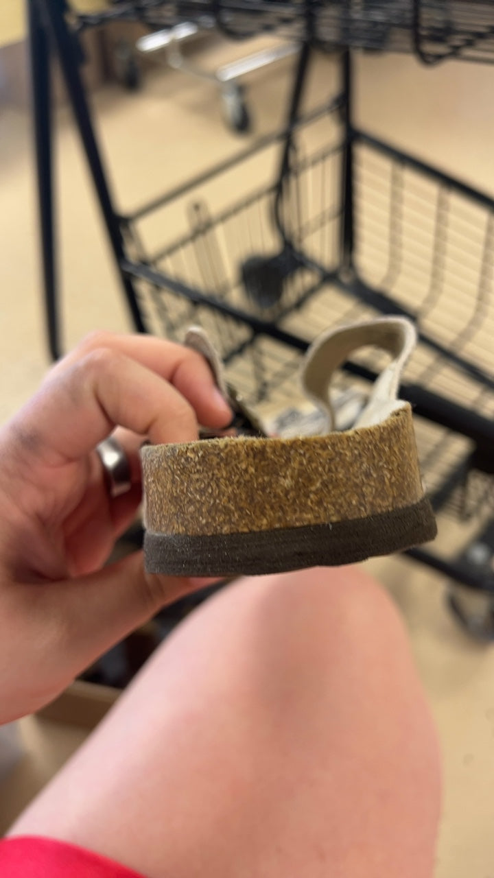Sandals 8