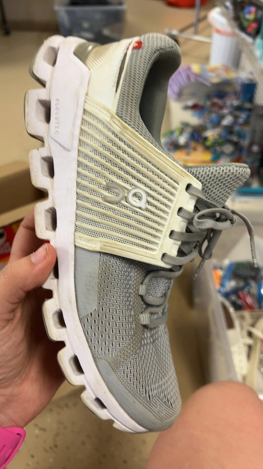 On Running Sneakers 9