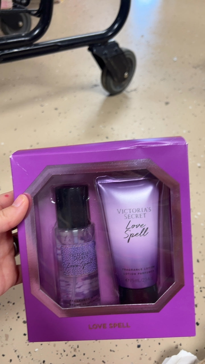 Victoria's Secret 