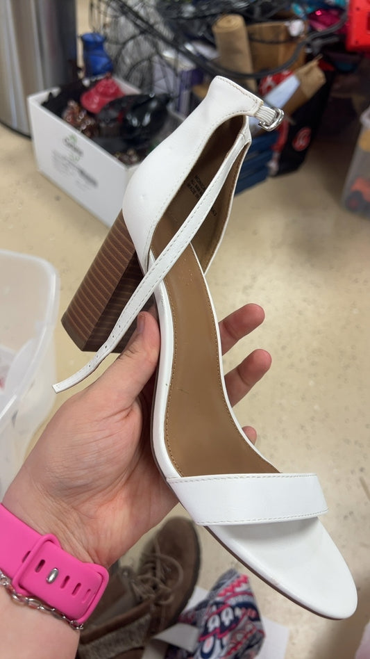 Sandals 9 white heels