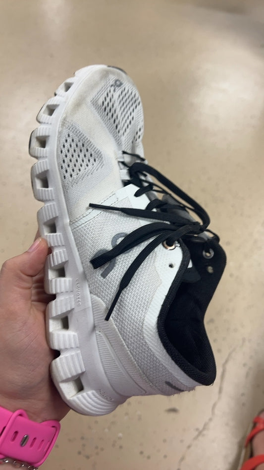 On Cloud Sneakers 7