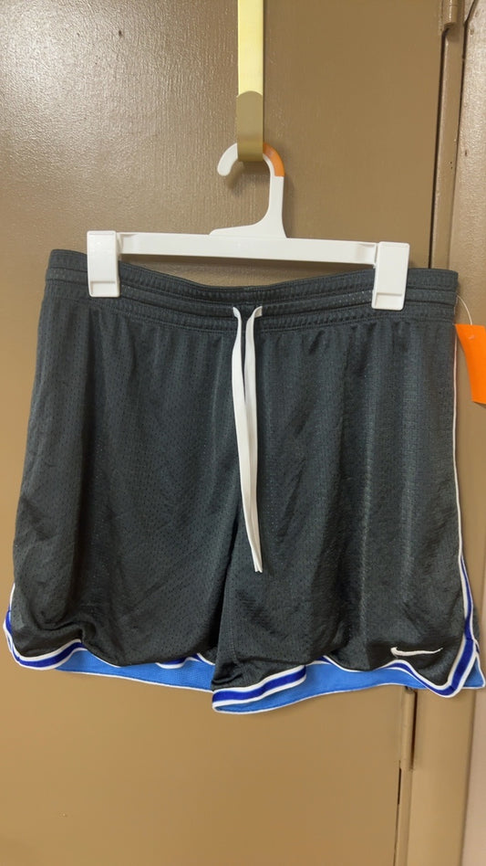 Nike Shorts Large