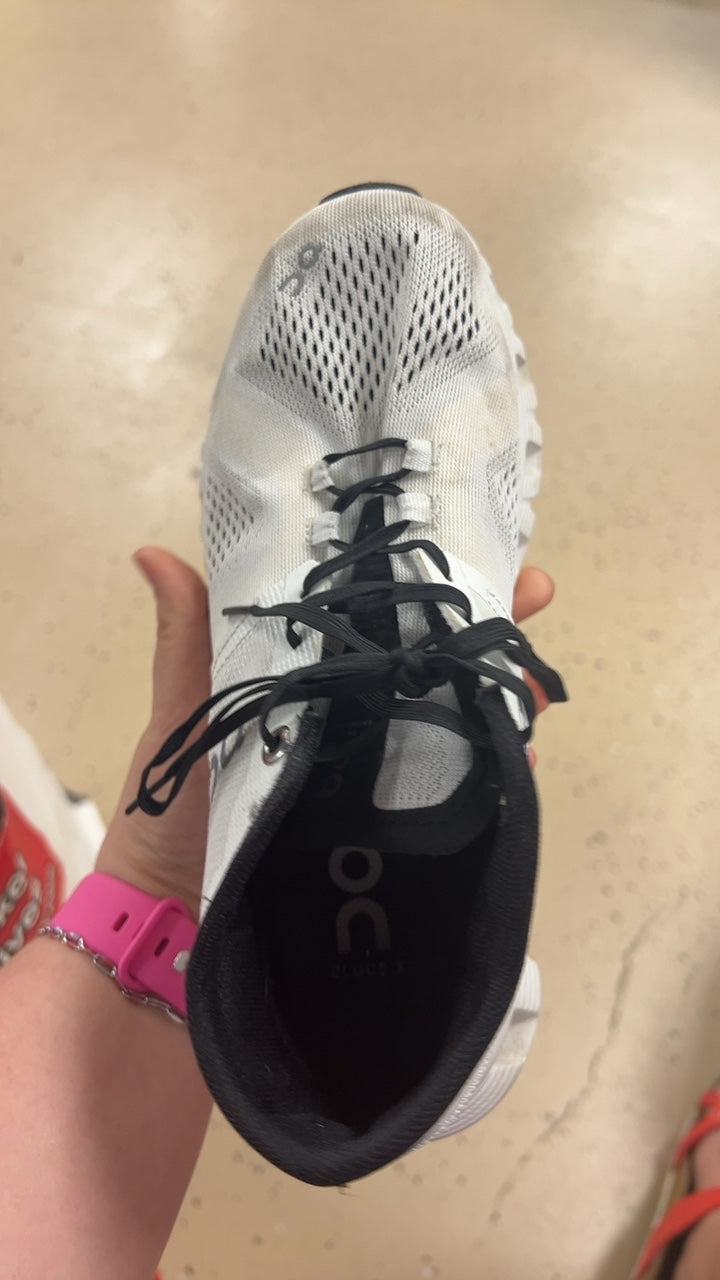 On Cloud Sneakers 7