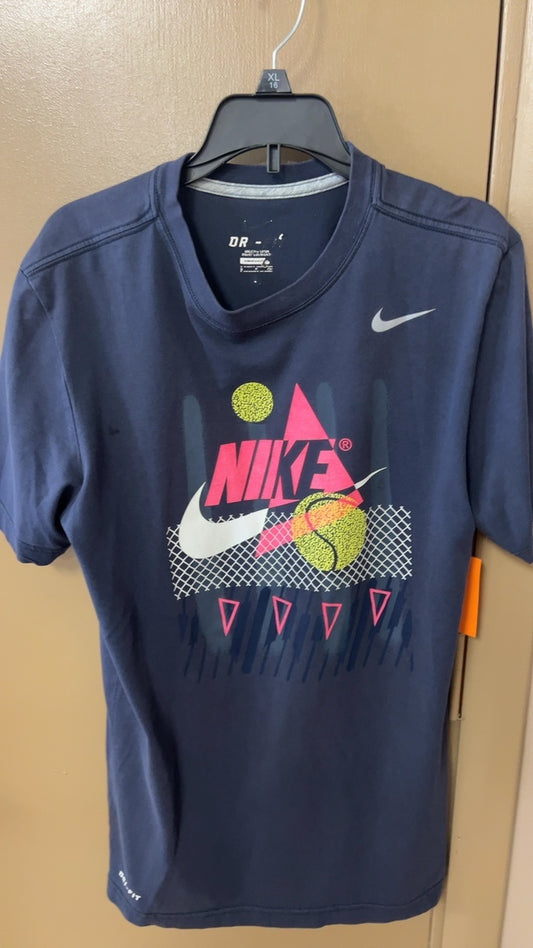 Nike T-Shirt Small