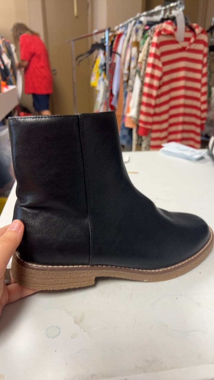 LOFT Boots 10