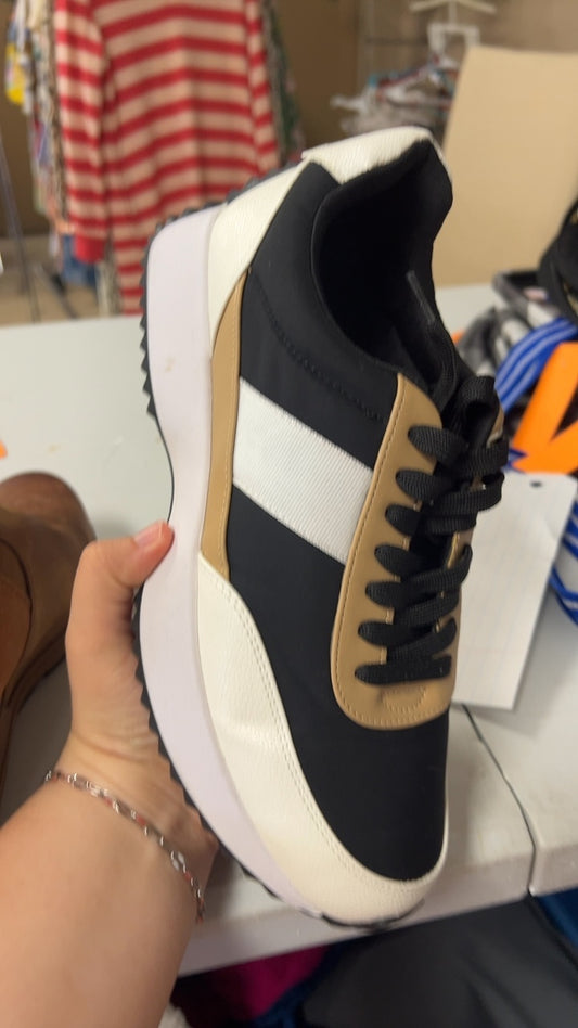 Sneakers 10