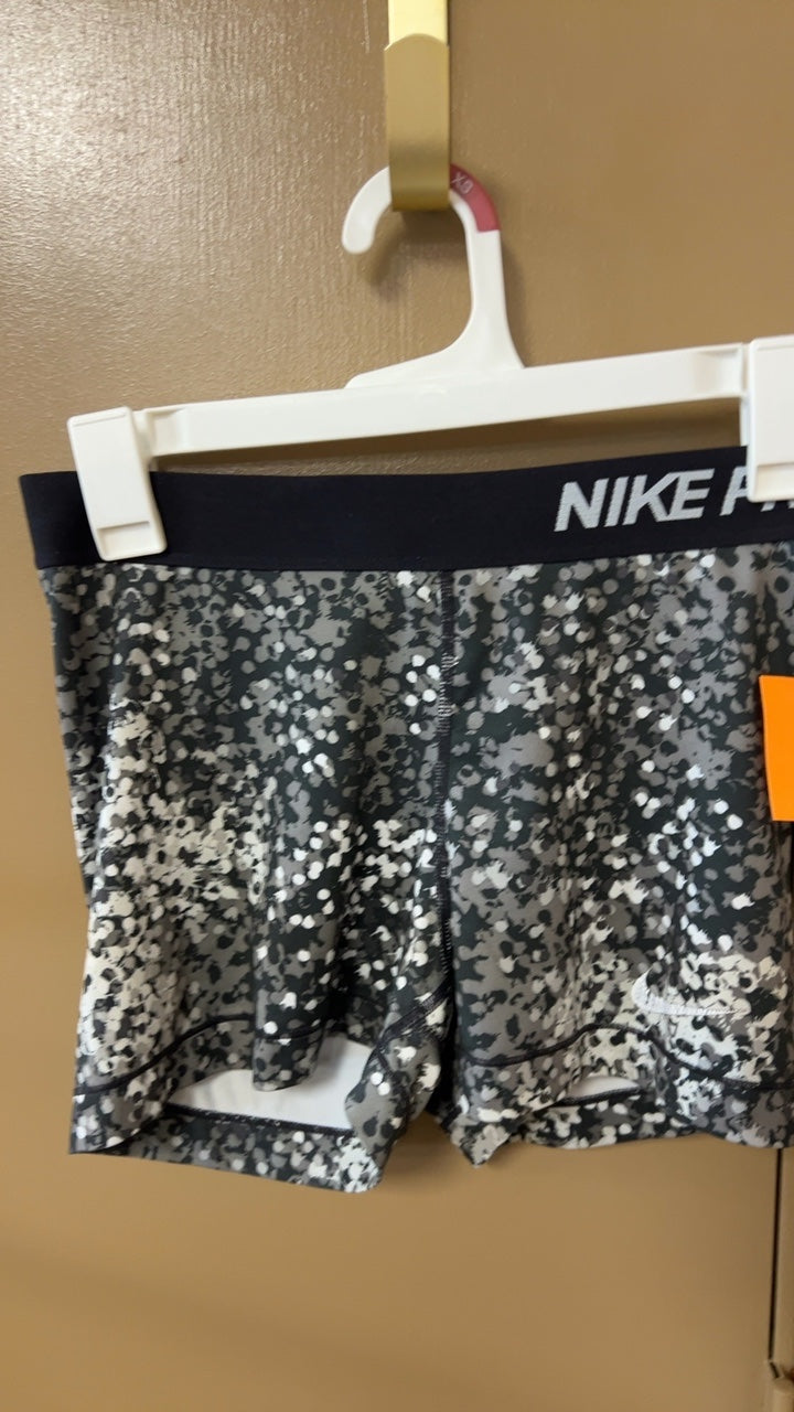 Nike Pro Biker Shorts L