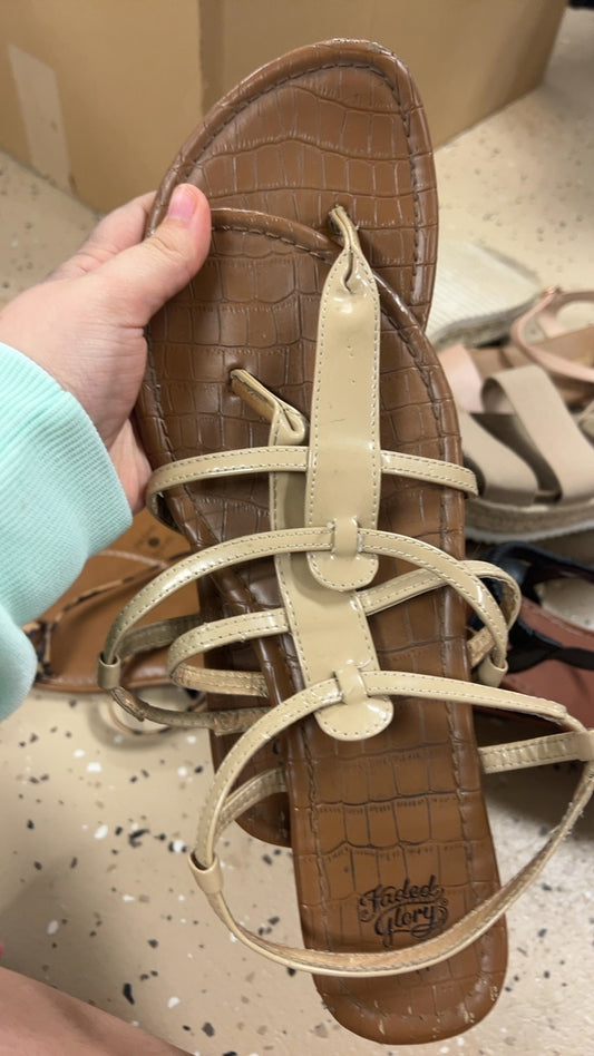 Faded Glory Sandals 11