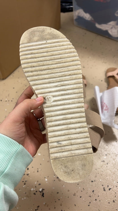 Sandals 10 platforms 