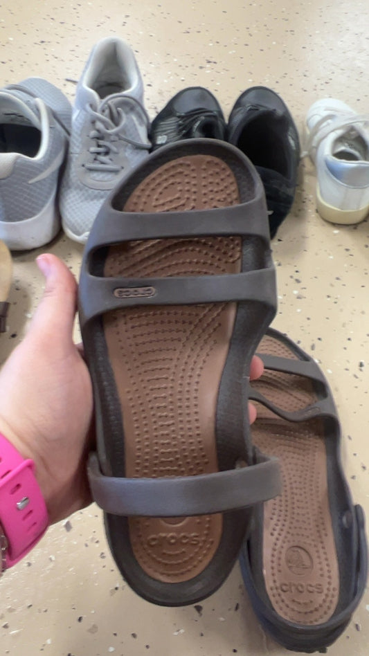 Crocs Sandals 7
