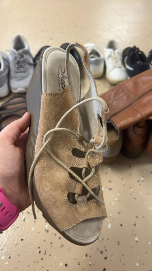 Skechers wedge 6.5