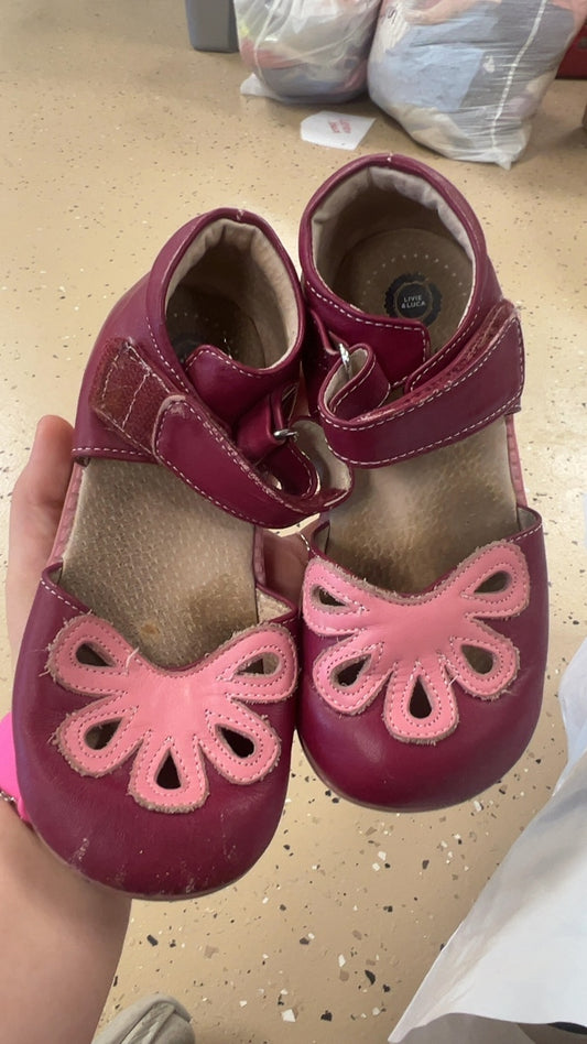 LIVIE & LUCA Shoes 13