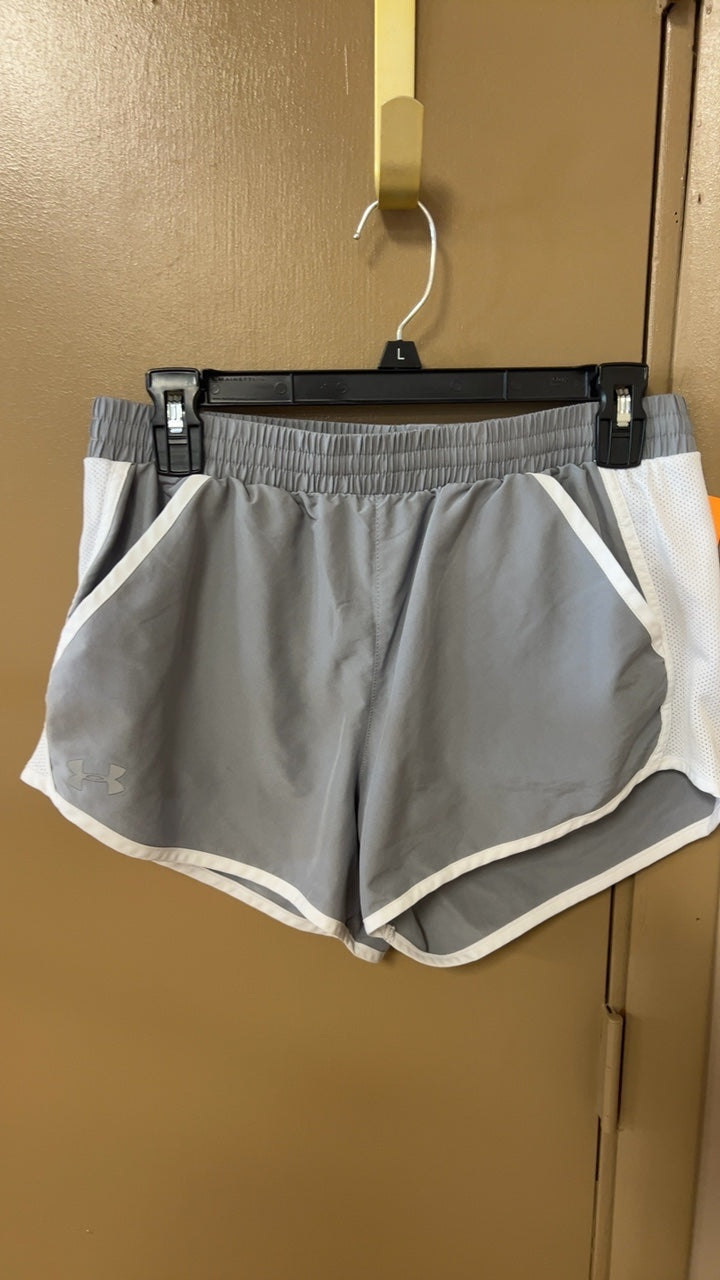 Under Armour Shorts Medium