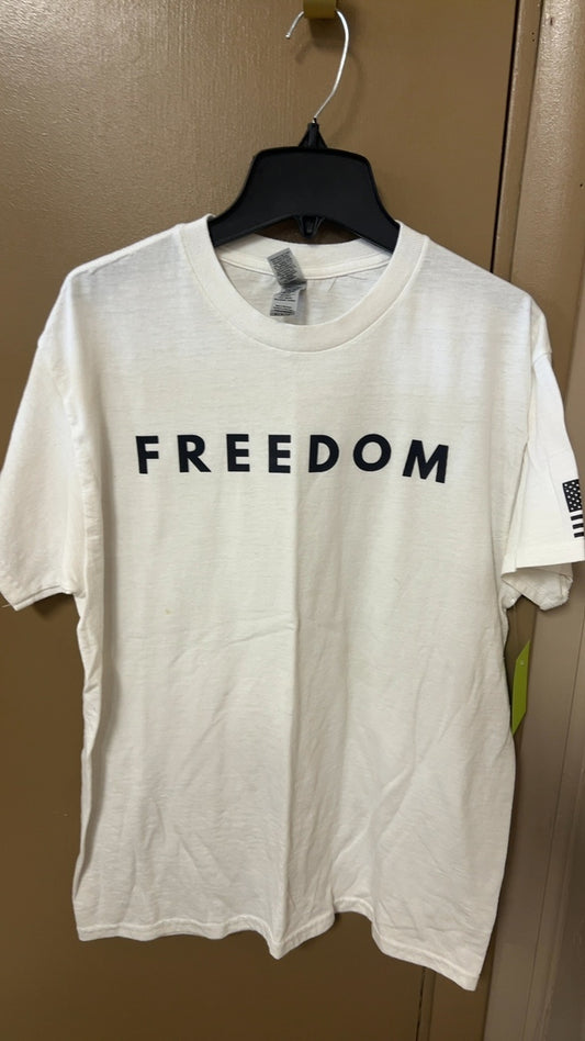 T-Shirt Medium