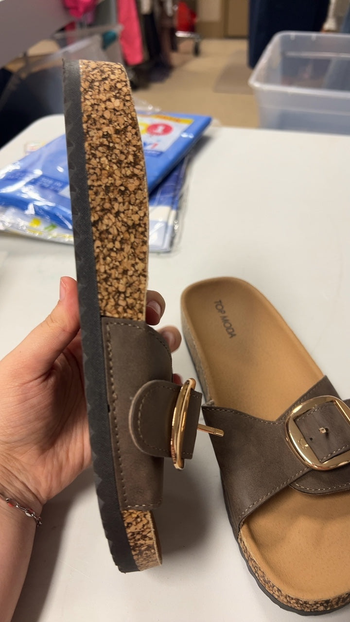 Top Moda Slippers 8.5