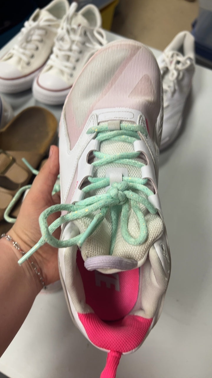 Nike Sneakers 7.5
