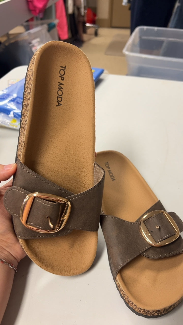 Top Moda Slippers 8.5