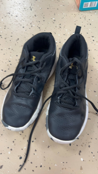 Under Armour Sneakers Youth 5.5 Black