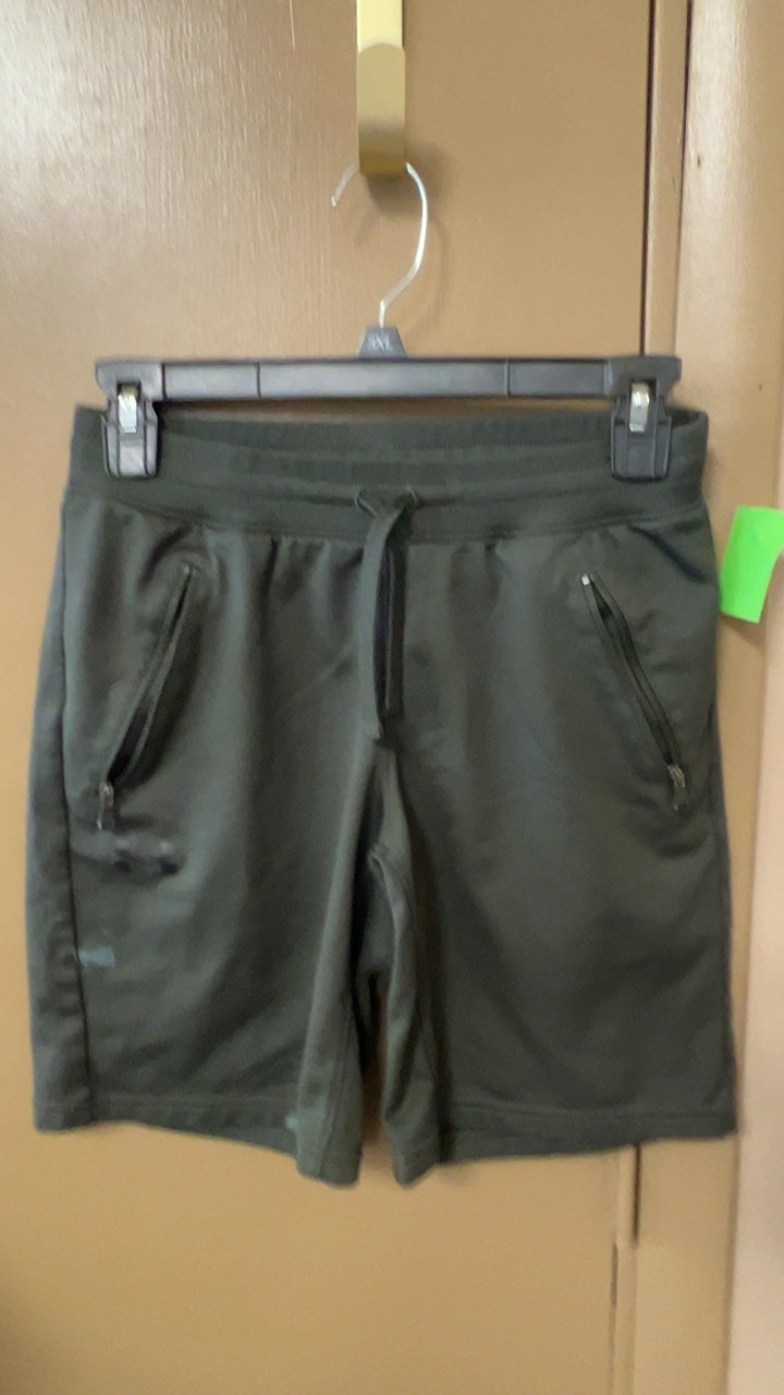 Under Armour Shorts YOUTH Large Olive green
