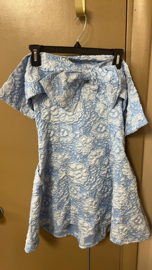 Dress Large Light blue and white