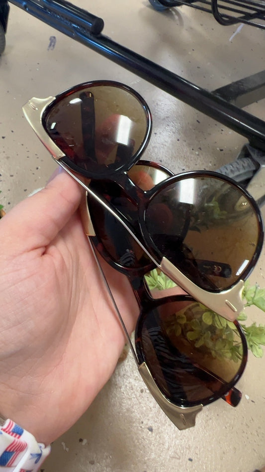 Sunglasses Brown and black