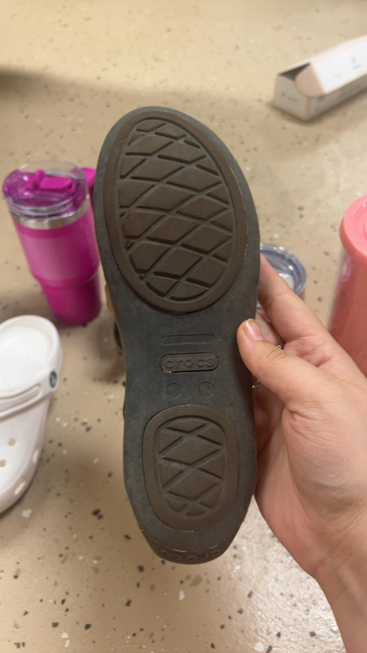 Crocs Sandals 7 Brown and gray