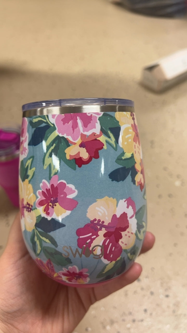 Swig Tumbler floral pattern