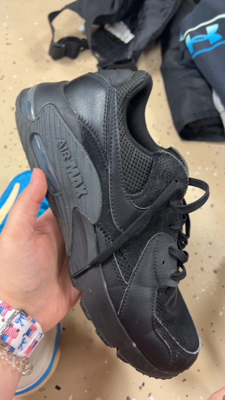 Nike Sneakers Mens 9.5 Black