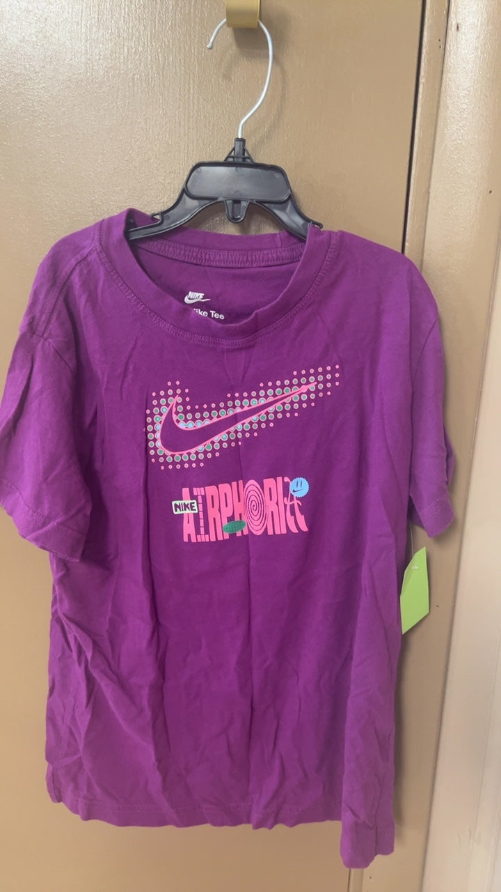 Nike T-Shirt YOUTH Medium Purple