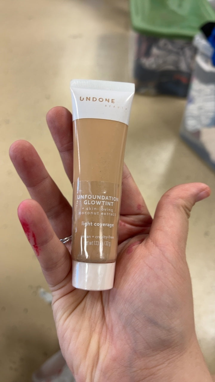 UNDONE BEAUTY Makeup Beige