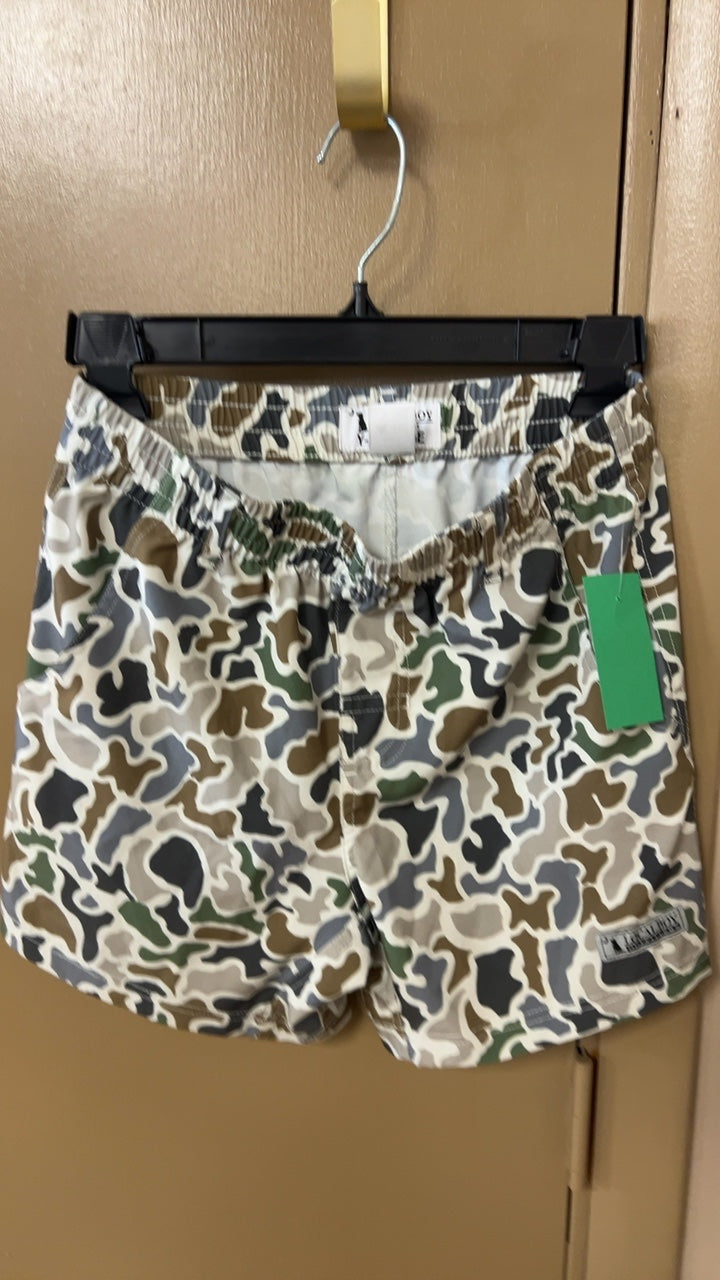 Local Boy Shorts Youth XL Camo