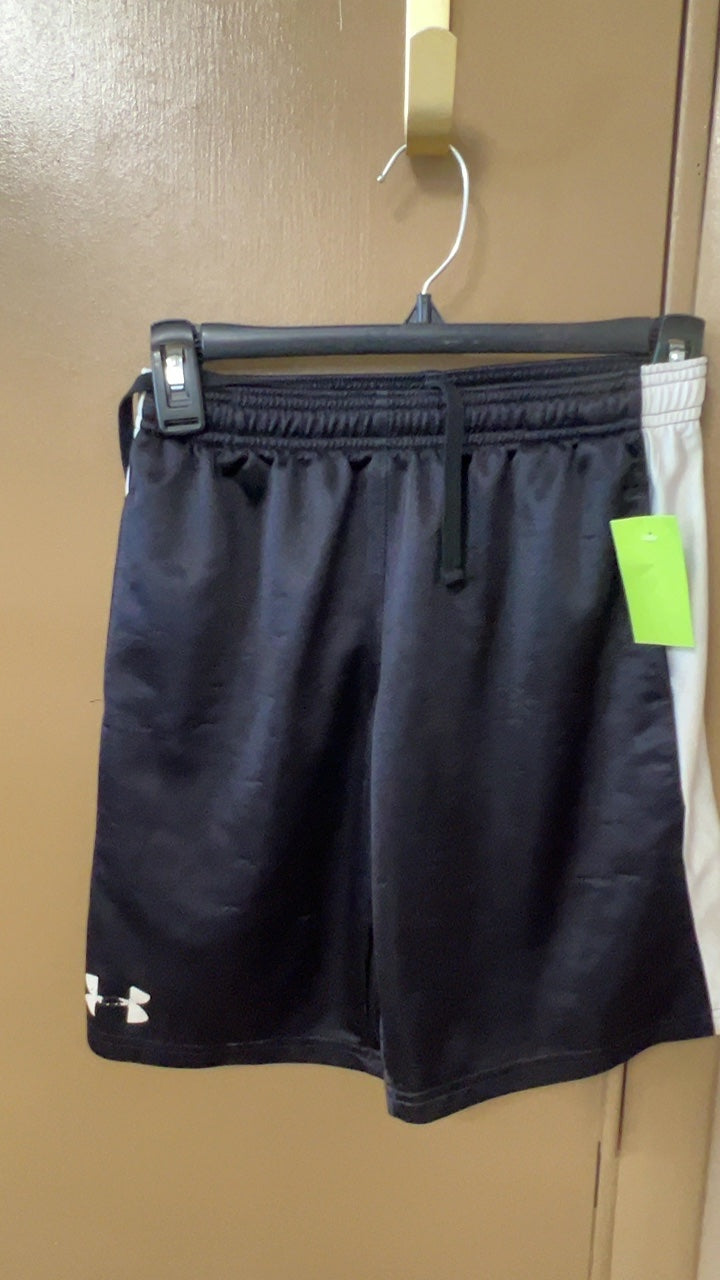 Under Armour Shorts YOUTH Medium Black