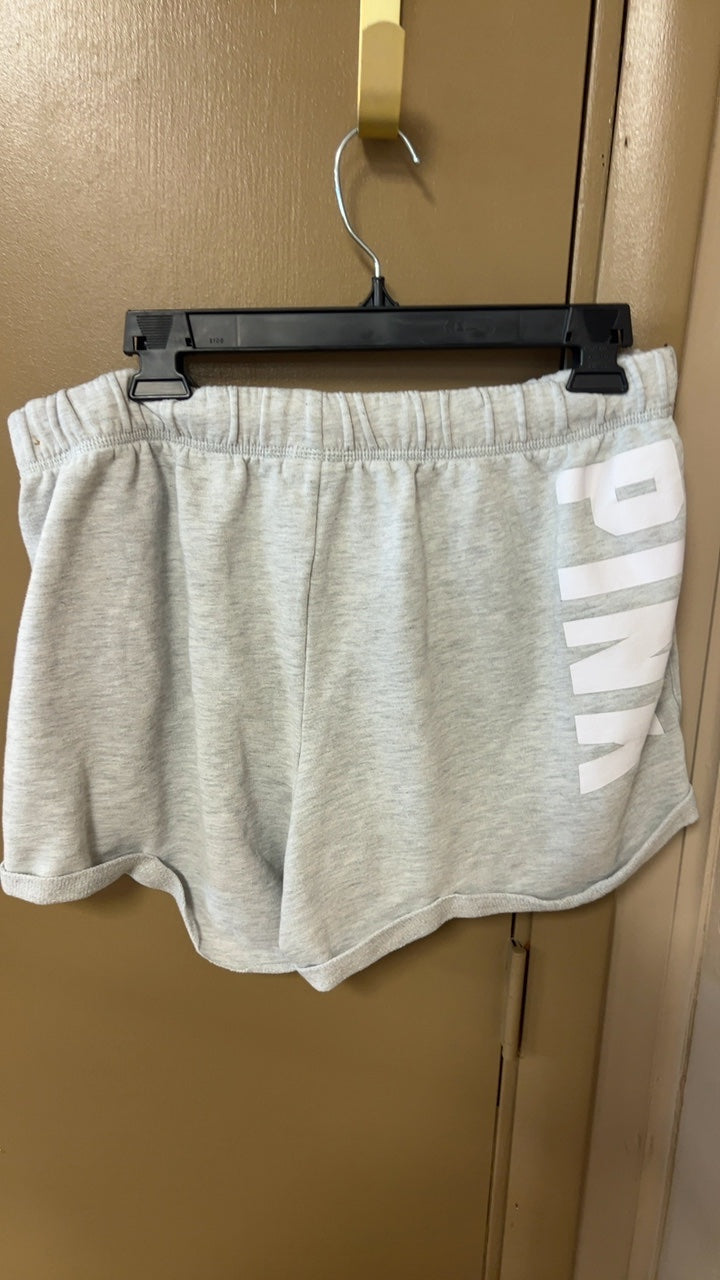 Vs pink Shorts Large Grey