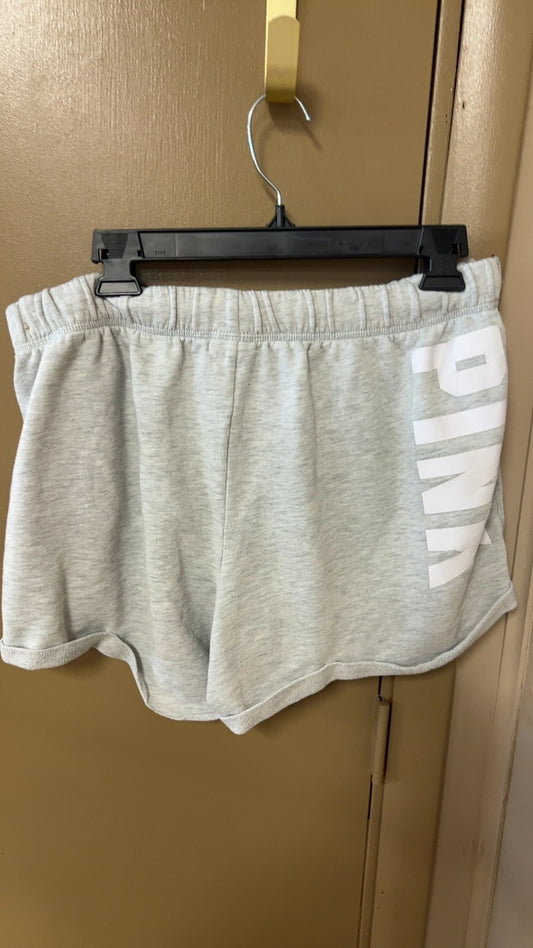 Vs pink Shorts Large Grey