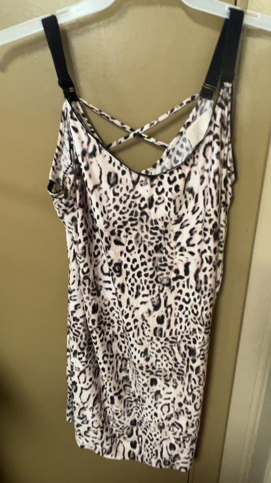 PJ gown XL Beige and black leopard print